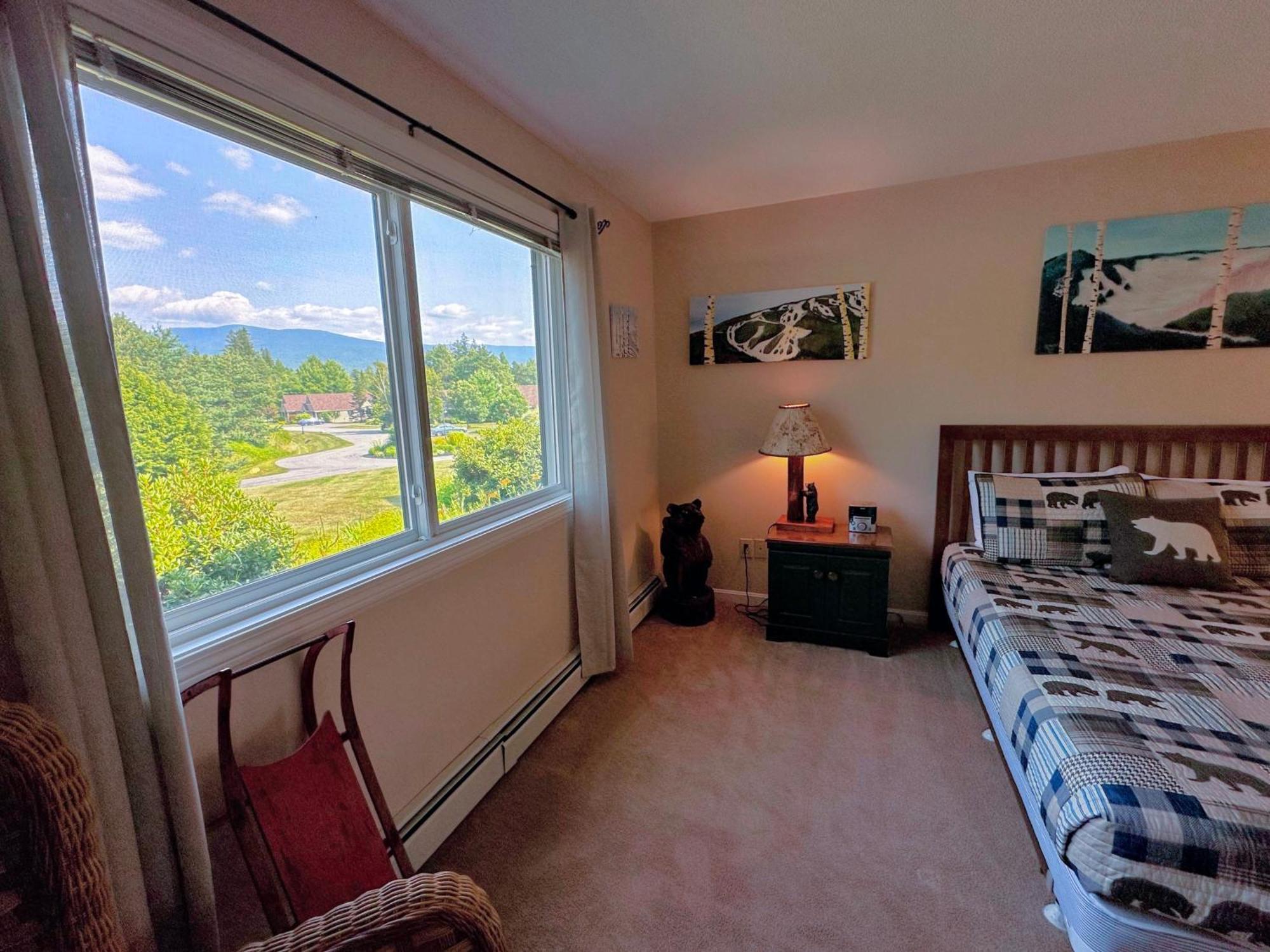 F4 Warm Fairway Village Townhome Mountain Views And Large Lawn So Much To Do Carroll Exterior photo